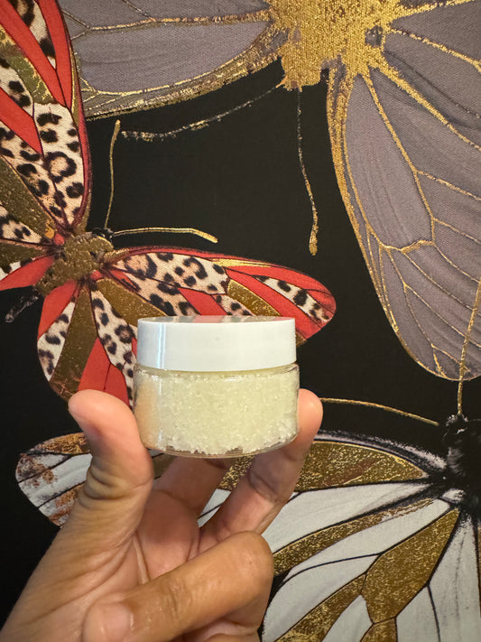 Exfoliante labial con azúcar y pastel de cumpleaños de cereza
