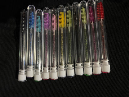 Eye lash brush